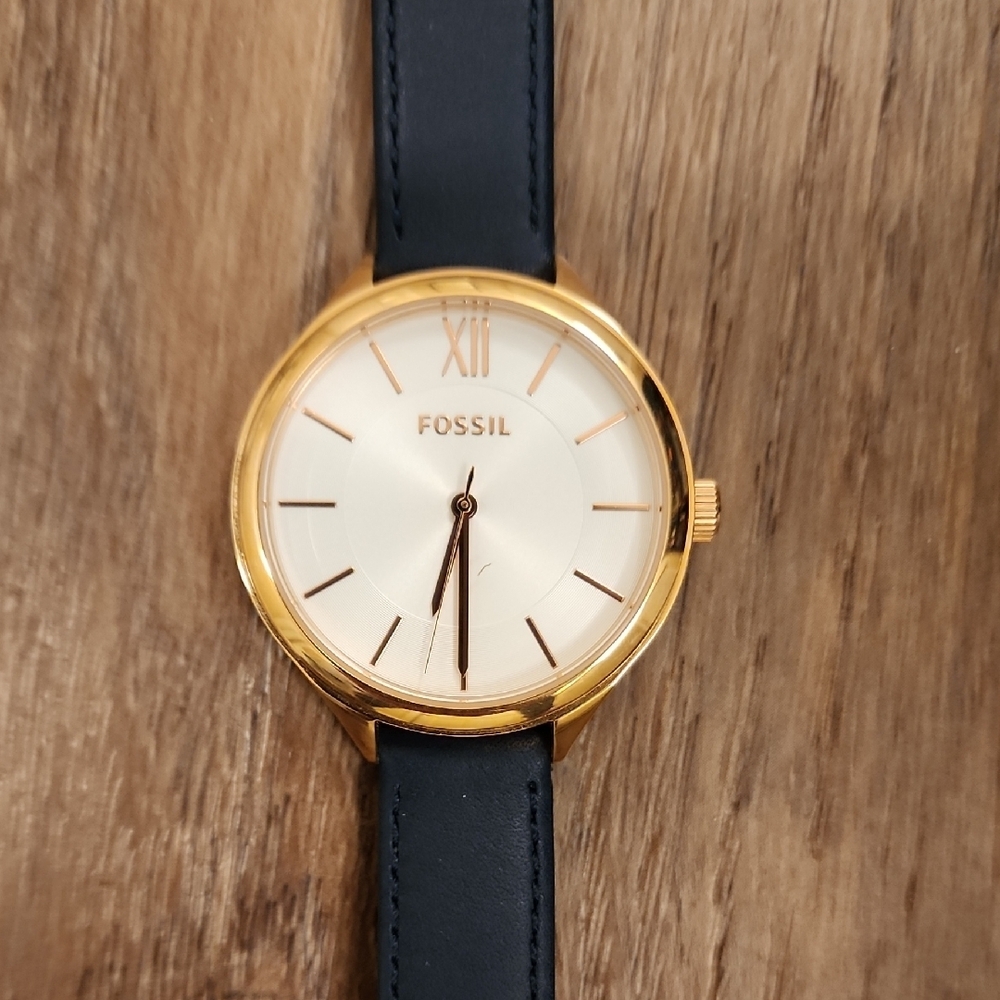 Fossil Bq3300 Suitor Three-hand Rose Gold & Navy 36mm Unisex